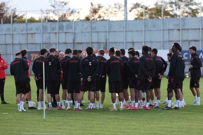 Trendyol 1. Lig’in 13. Haftasında Boluspor’u konuk edecek olan Sivasspor, bu karşılaşmanın hazırlıkl