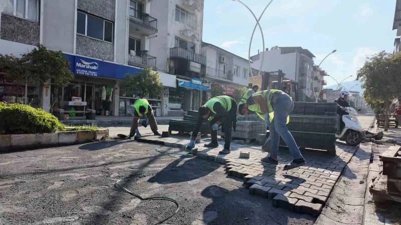 Kent merkezinde Futbol sokakta yenileme çalışması