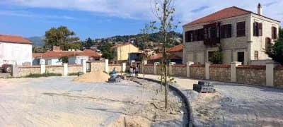 Söke Kemalpaşa Mahallesi’nde tarihi yapıların restorasyon çalışmaları ve çevre düzenlemesi yapılıyor