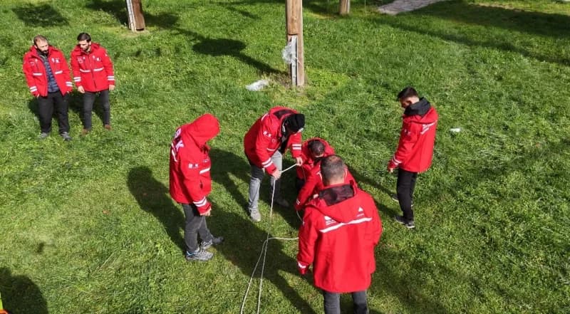 Trabzon'un Of, Dernekpazarı ve Çaykara ilçelerini kapsayan Solaklı Arama Kurtarma Derneği, 40 kişili