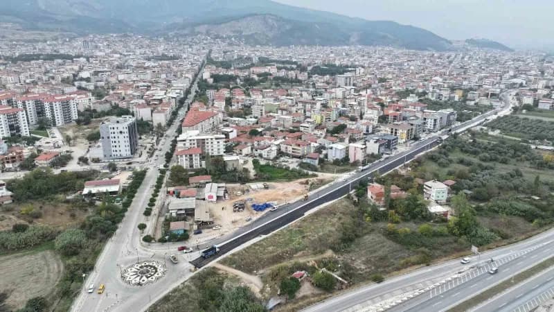 Yıllardır şikâyetlere konu olan cadde, çalışmaların tamamlanmasıyla daha modern ve konforlu bir yapı