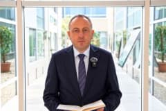 Sosyal medya düzenlemesi ve yaş doğrulama hakkında açıklama yapan uzman Doç. Dr. Sezercan Bektaş