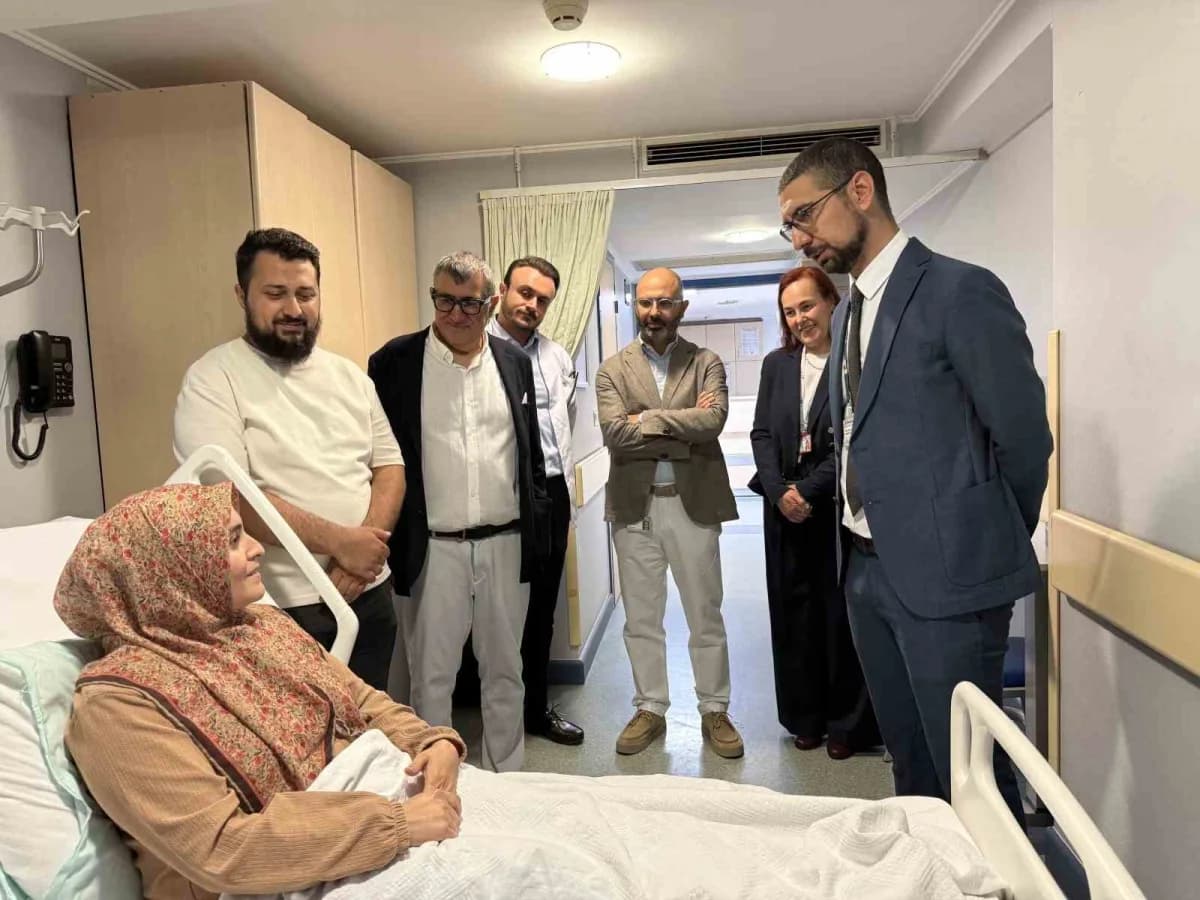 Hacettepe Üniversitesi hastanesinde, spina bifida tanısı konulan iki bebeğe 24 saat içinde anne karnında cerrahi müdahal