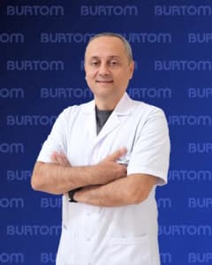 Dr. Bekir Uğur Yavuzcan stresle başa çıkma yöntemlerini anlatırken