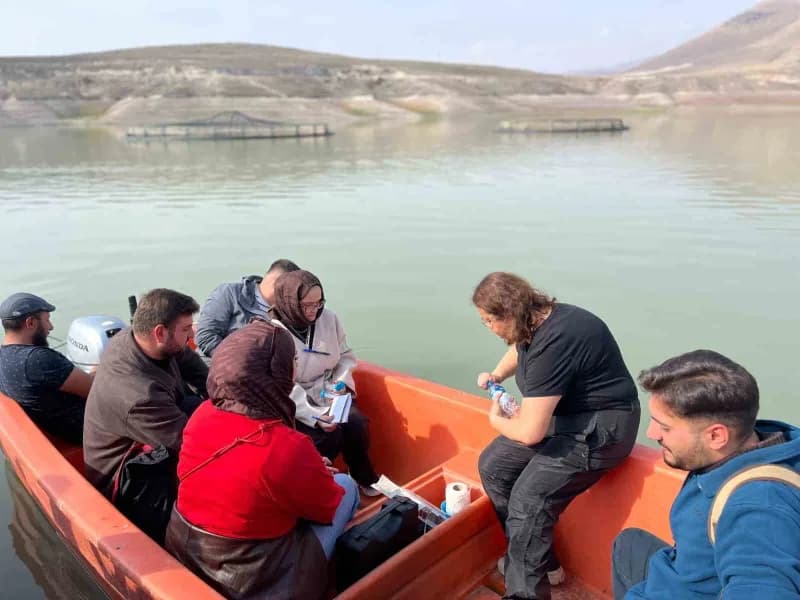 Su Ürünleri Fakültesi Öğrencileri, Plankton Bilgisi ve Kültürü ile Limnoloji dersleri kapsamında Dem