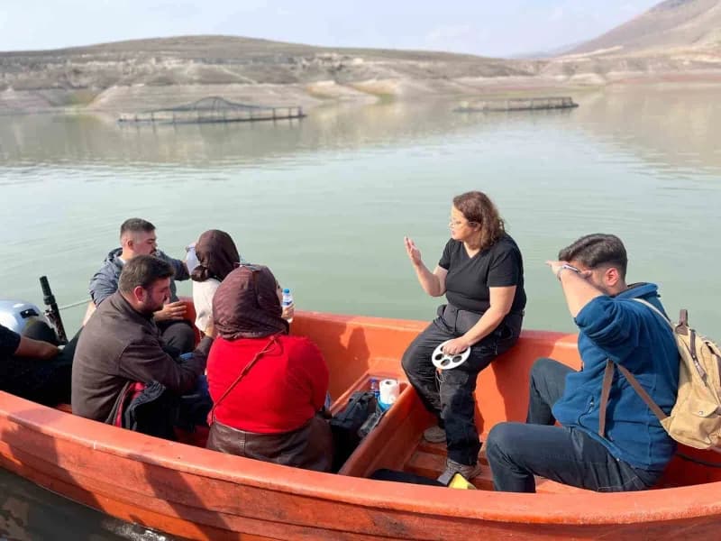 Su Ürünleri Fakültesi Öğrencileri, Plankton Bilgisi ve Kültürü ile Limnoloji dersleri kapsamında Dem