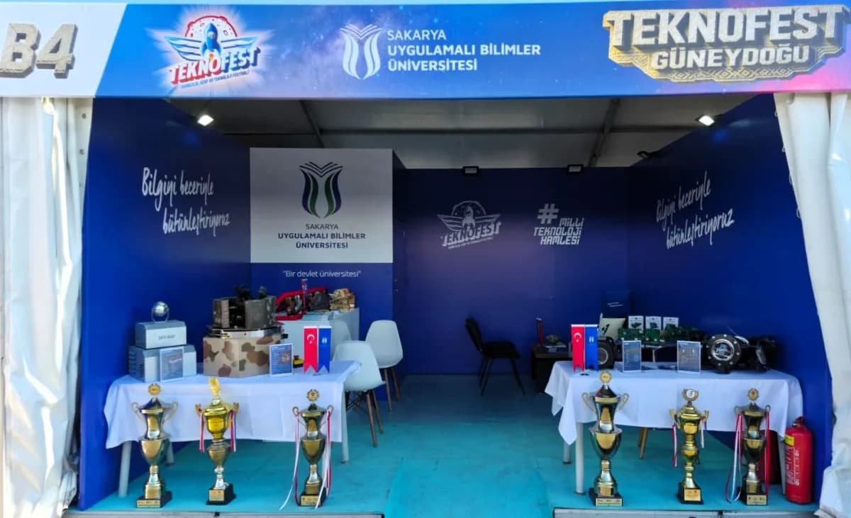 SUBÜ takımları Teknofest 2026 Şanlıurfa finallerinde projelerini sunuyor