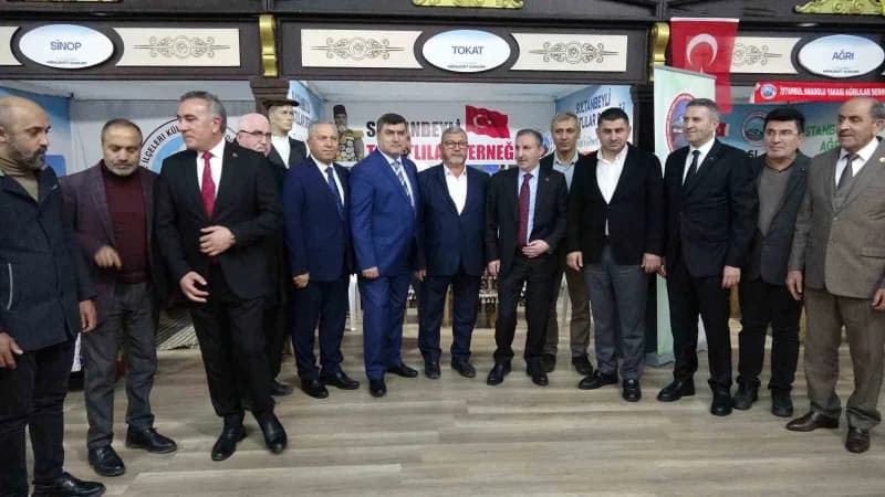Sultanbeyli’nde bu yıl üçüncüsü düzenlenen Memleket Günleri, Türk halk müziği sanatçısı Orhan Hakalm