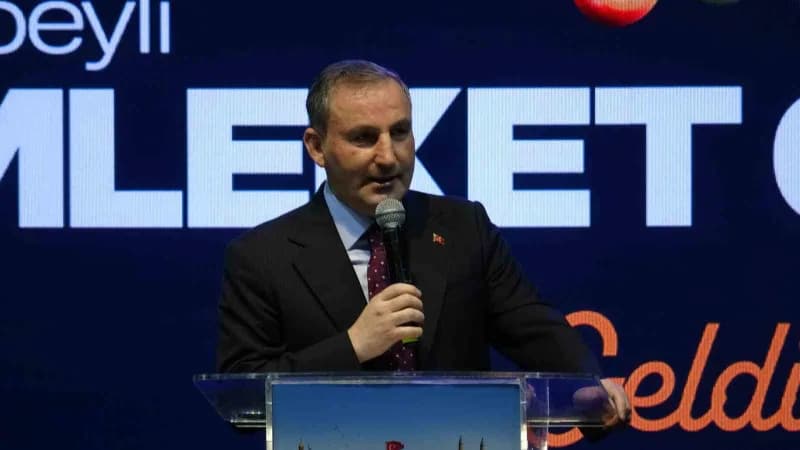 Sultanbeyli Belediye Başkanı Ali Tombaş, konuşma yaptı.