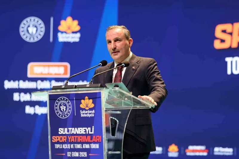 Sultanbeyli Belediyesi tarafından hayata geçirilen dev Spor yatırımları için toplu açılış ve temel atma töreni düzenlend