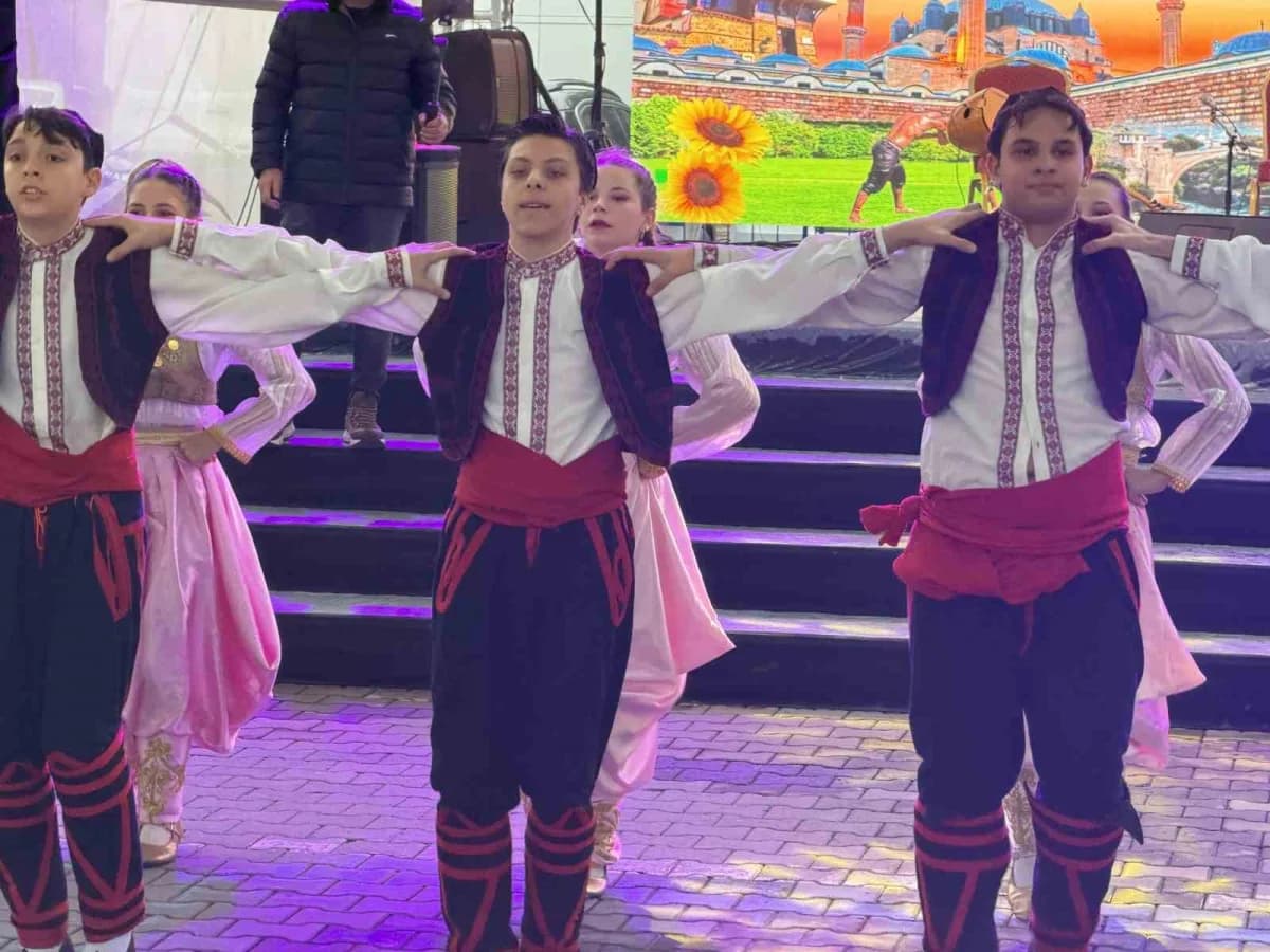 Sultangazi Belediyesi tarafından, Anadolu Kültür Festivali kapsamında, Trakya, Rumeli ve Balkan Günl