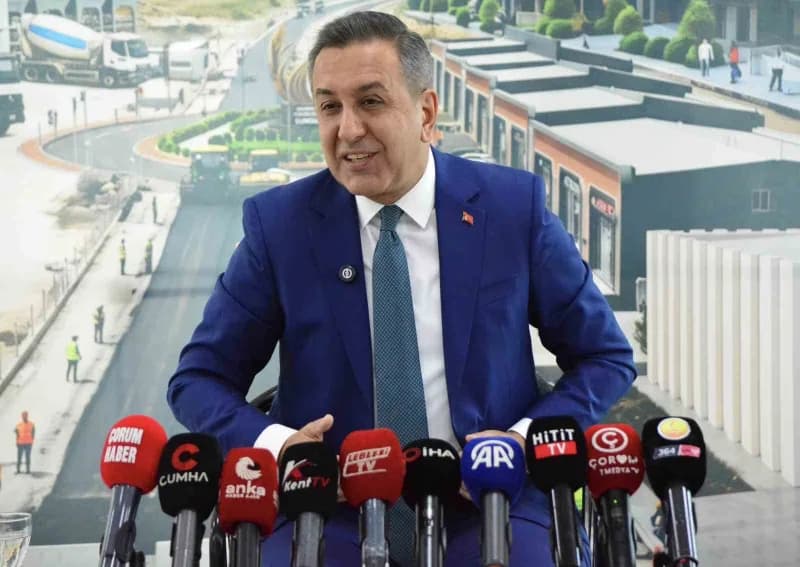 Göreve geldiği günden bugüne kadar geçen yaklaşık 2,5 yılda, çok sayıda projeye imza attıklarını söyleyen Dere, ilçenin