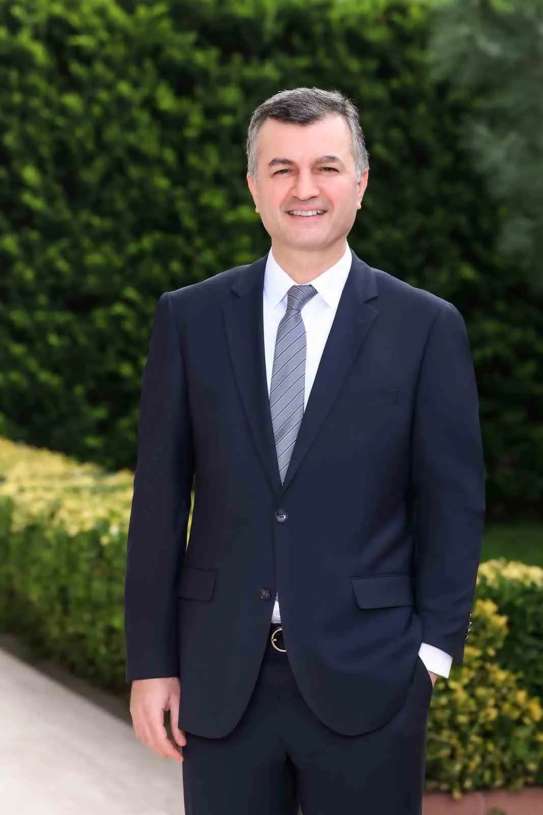 SuperFresh Tarımın Kadın Yıldızları Projesi kapsamında kadın çiftçiler tarlada çalışırken
