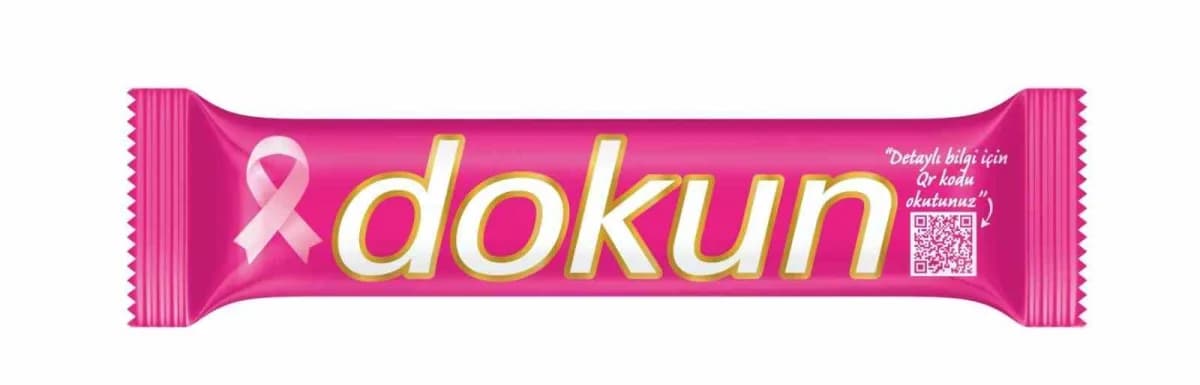 Tadelle pembe paketli çikolata ambalajı üzerinde Dokun Hayata projesi ve QR kodu
