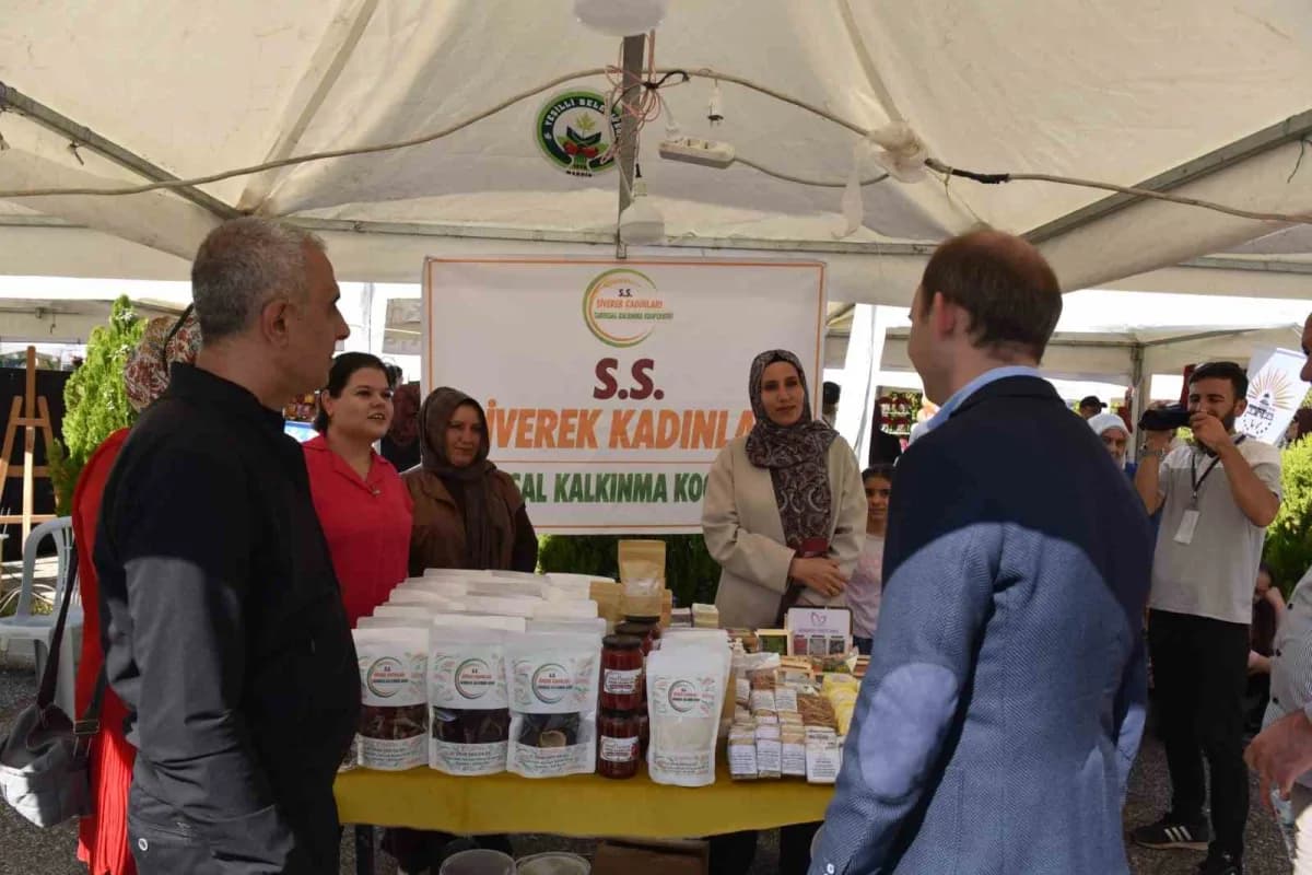 Siverek Belediyesi tarafından düzenlenen Ulusal Takoran Doğa ve Kültür Festivali, ikinci gün etkinlikleriyle devam ediyo