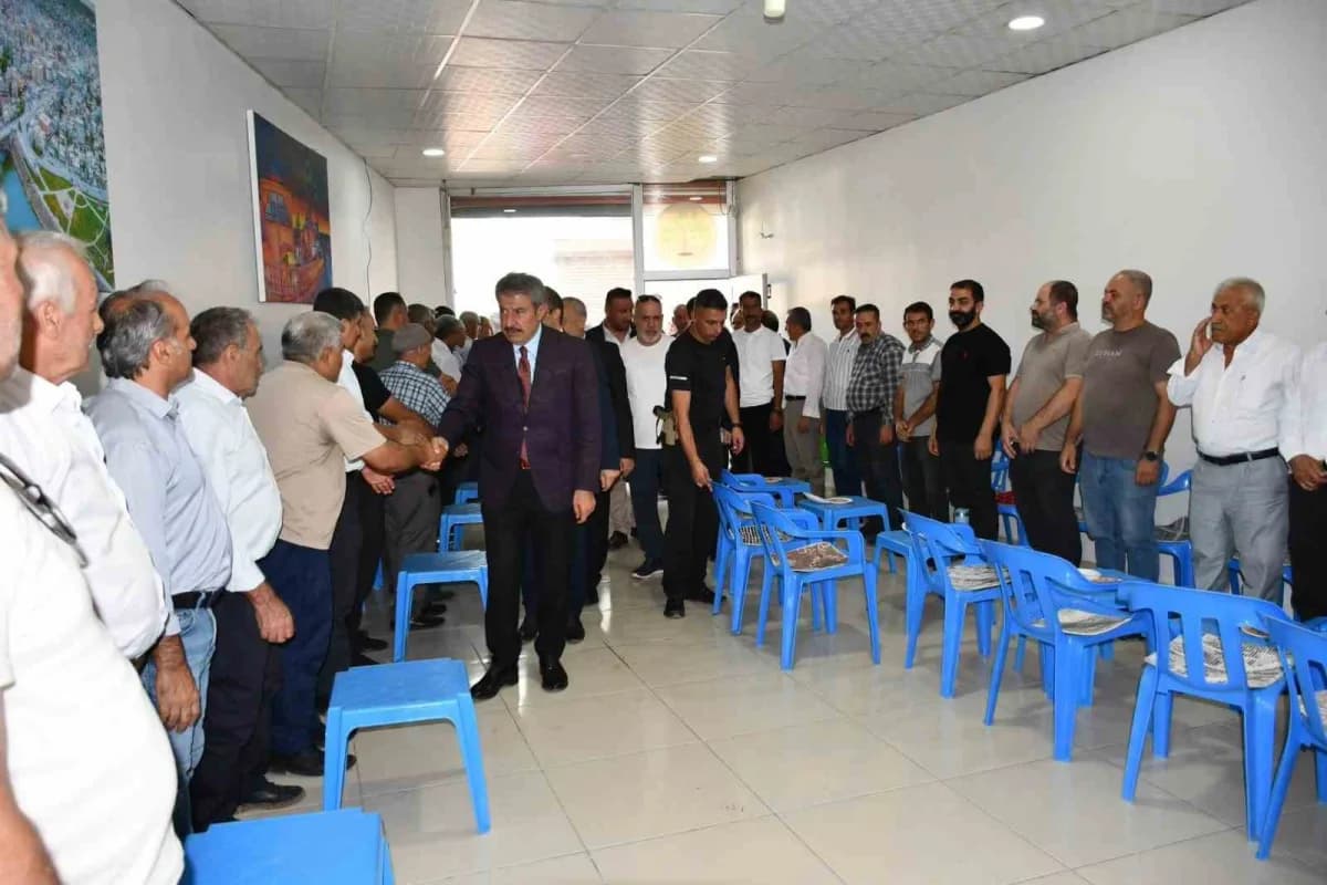 AK Parti Şırnak Milletvekili Arslan Tatar, Cizre Bulmuşlar Köyü Sosyal Yardımlaşma ve Dayanışma Derneğinde köy sakinleri