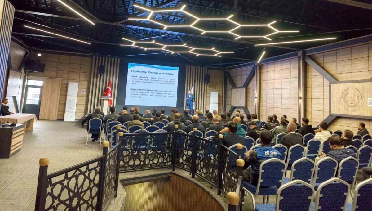 Bitlis’in Tatvan Mesleki Eğitim Merkezi tarafından Tatvan Ticaret ve Sanayi Odası (TATSO) ile Tatvan Esnaf ve Sanatkarla