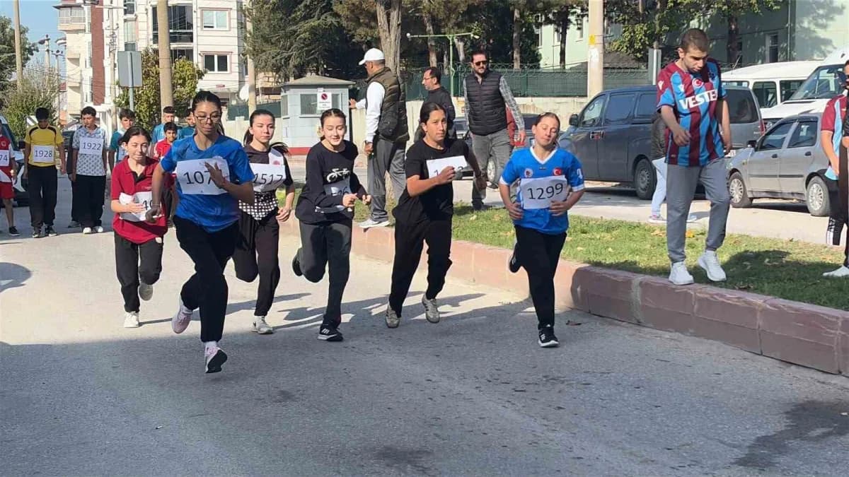 Tavşanlı'da tarihi kesitlerle koşu