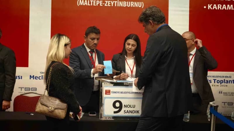 Mersin Büyükşehir Belediyesi ve Türkiye Belediyeler Birliği (TBB) Başkanı Vahap Seçer’in görevden uzaklaştırılmasının ar