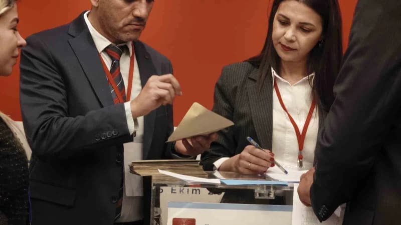 Türkiye Belediyeler Birliği (TBB) meclisi Başkan Vekili seçmek üzere toplantı. Toplantıda TBB Başkan Vekili Eskişehir Be