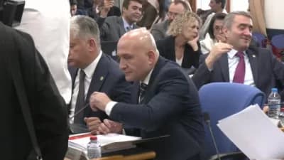 TCMB Başkanı Fatih Karahan TBMM Plan ve Bütçe Komisyonu toplantısında sunum yaparken