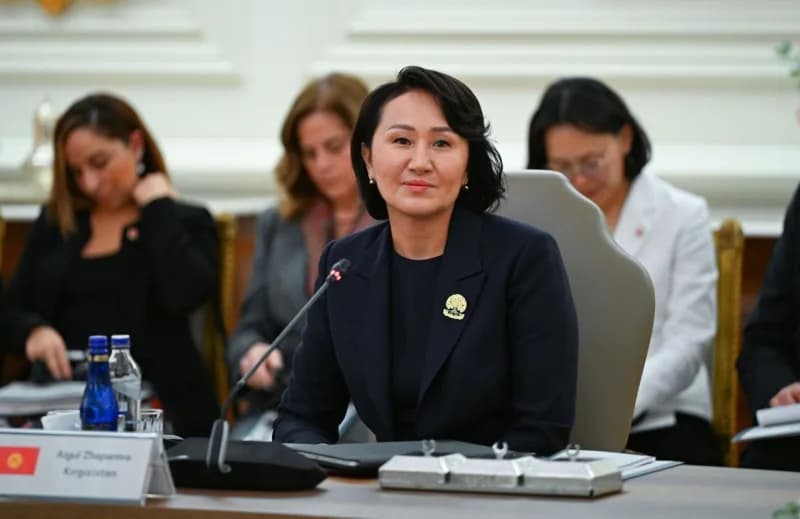 Kırgızistan Cumhurbaşkanı Sadır Caparov'un eşi Aygül Caparova