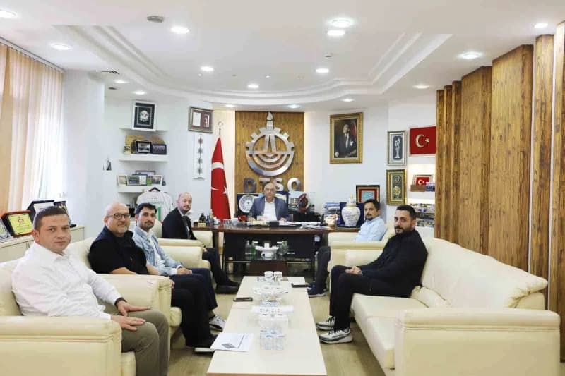 Düzce Ticaret ve Sanayi Odası’nda Tedarikçim Düzce’den programı kapsamında gerçekleşen B2B görüşmelerden bir kare