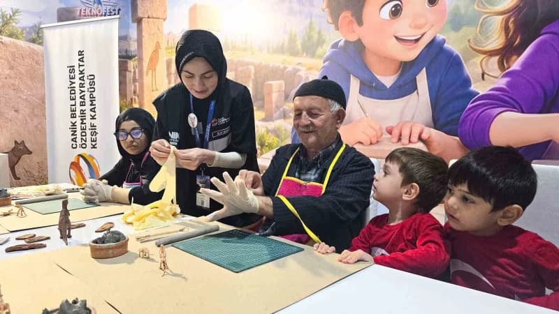 Canik Belediyesi'nin TEKNOFEST Güneydoğu'da yer alan atölyeleri ziyaretçilerden tam not aldı.