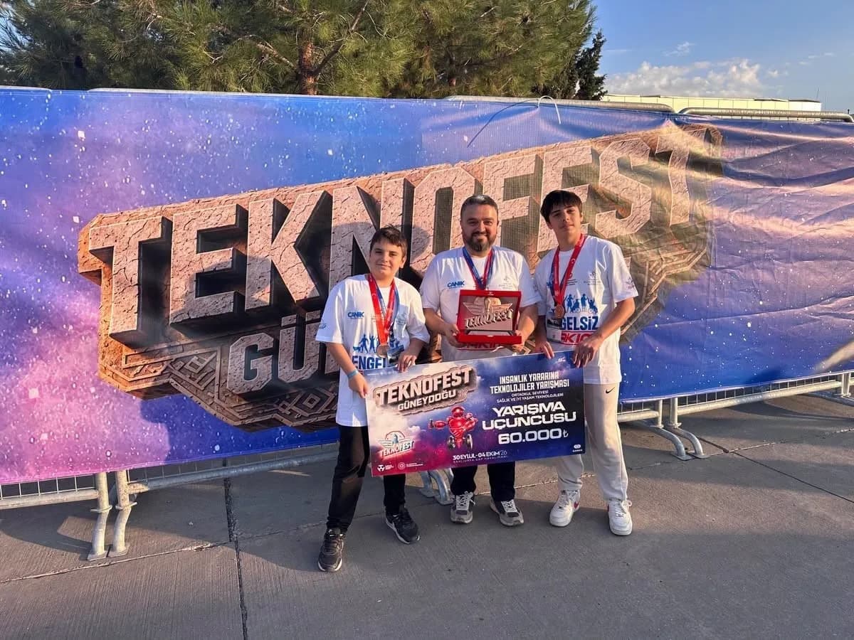 Canik Belediyesi Özdemir Bayraktar Keşif Kampüsü öğrencileri Poyraz Onat Coşgun ve Pars Onan Coşgun, TEKNOFEST Güneydoğu