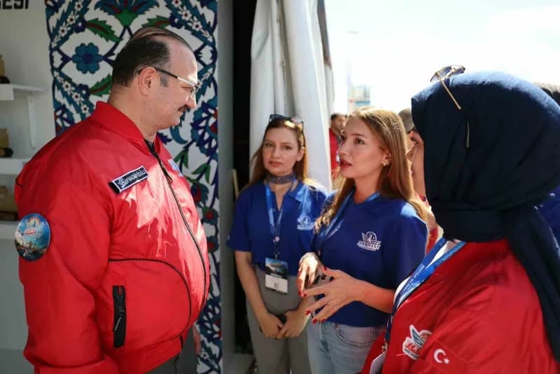 Türkiye’nin Teknoloji ve inovasyon ekosisteminin en büyük buluşma noktası olan TEKNOFEST, heyecan Dolu anlara sahne olur