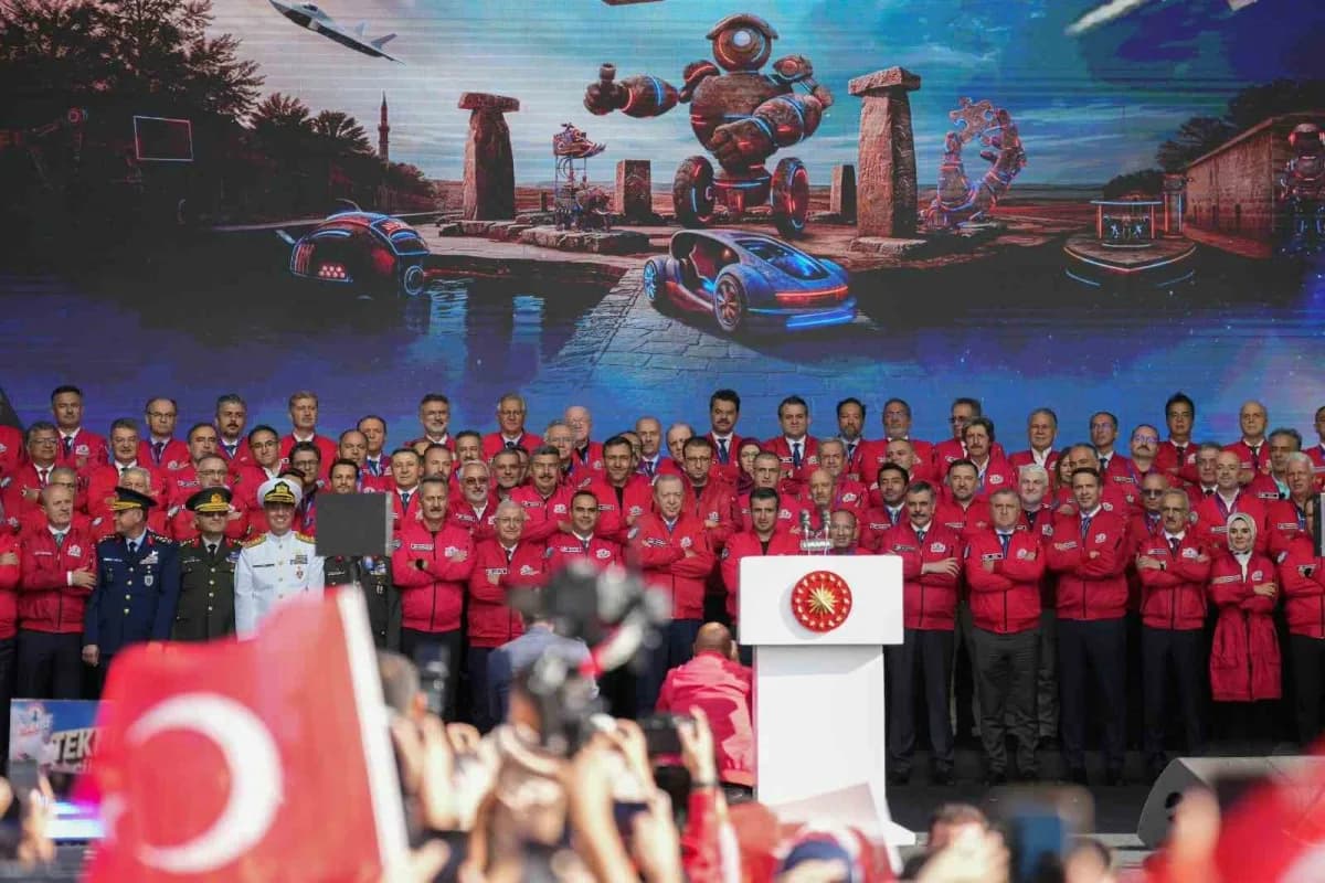 Türkiye’nin Teknoloji ve inovasyon ekosisteminin en büyük buluşma noktası olan TEKNOFEST, heyecan Dolu anlara sahne olur