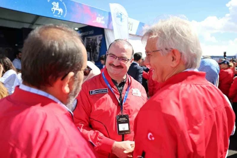 Türkiye’nin Teknoloji ve inovasyon ekosisteminin en büyük buluşma noktası olan TEKNOFEST, heyecan Dolu anlara sahne olur