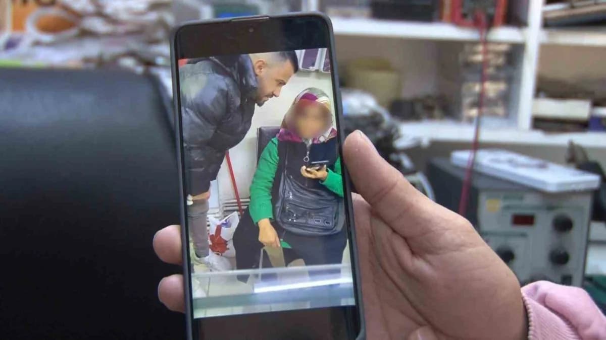Sivas'ta kendisine para gönderileceği vaadiyle önce ödeme yapması istenen kadın, telefonunu satmak ü