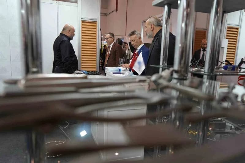 Uluslararası 3. Samsun İkiztepe Sağlık Zirvesi ve Kuzey Anadolu Sağlık ve Medikal Fuarı’nın açılışı, Samsun Büyükşehir B