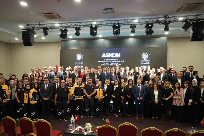 Uluslararası 3. Samsun İkiztepe Sağlık Zirvesi ve Kuzey Anadolu Sağlık ve Medikal Fuarı’nın açılışı, Samsun Büyükşehir B