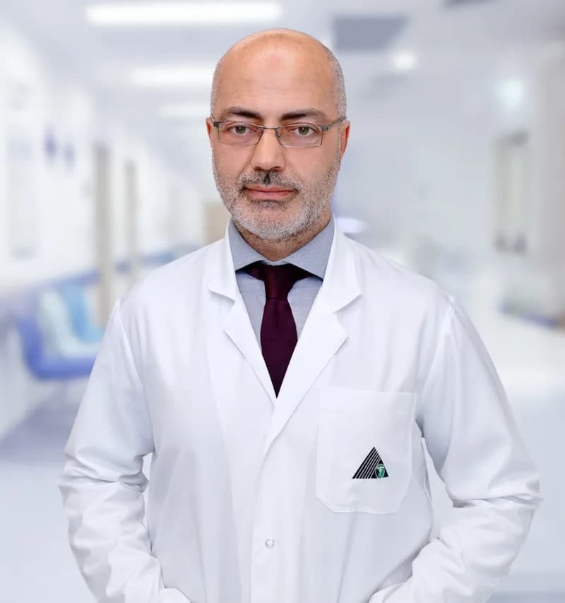 Tiroid bezinde parathormon salgılayan yeni hücrelerin mikroskop görüntüsü