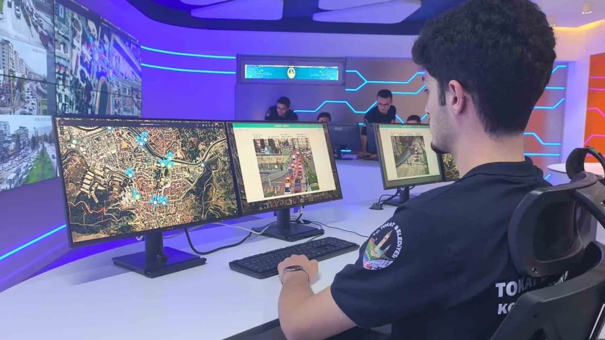 Tokat Belediyesi yapay zekâ destekli koordinasyon merkezinde trafik ve güvenlik yönetimi