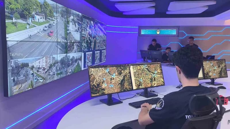 Tokat Belediyesi tarafından trafik yönetimi, parkların takibi, Belediye araçlarının izlenmesi ve afet koordinasyonunun t