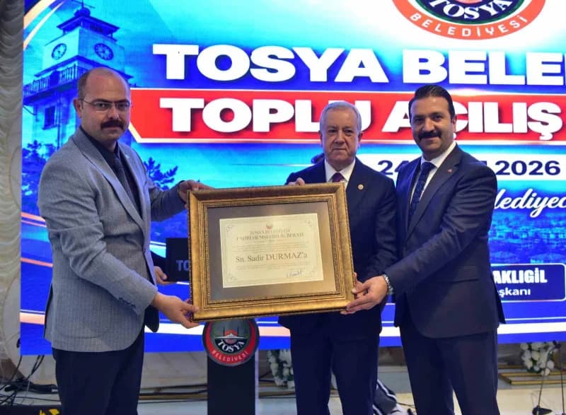 MHP Genel Başkan Yardımcısı Sadir Durmaz, MHP’nin anlayışında belediyeciliğin milletin emanetine sah