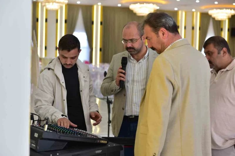 Tosya Belediye Başkanı Volkan Kavaklıgil, yeni yapılan düğün salonunun fiyatını bir asgari ücret olarak belirlediklerini