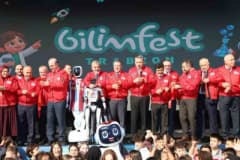 Trabzon Pazarkapı Yaşam Alanı’nda düzenlenen Bilimfest Trabzon etkinliğinden bilim ve teknoloji stan