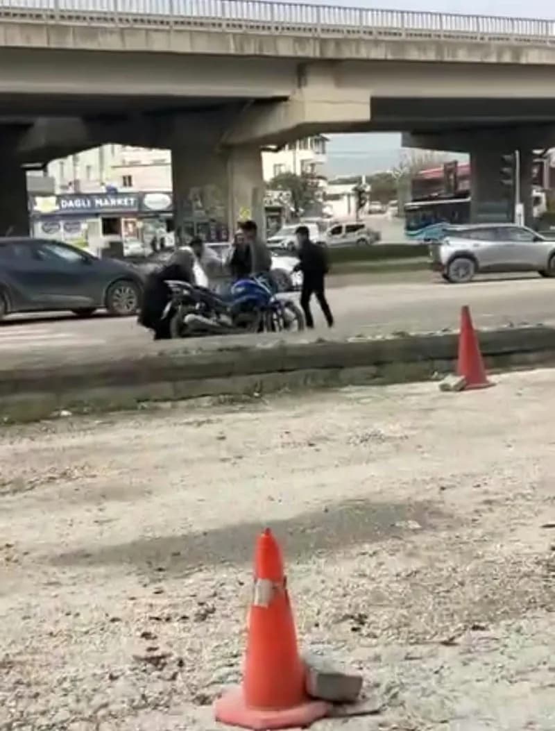 Hatay'da kardeşinin okul servisini beklerken yaşanan tartışmada sopayla darbedilen Abdo Emir Yakıcı,