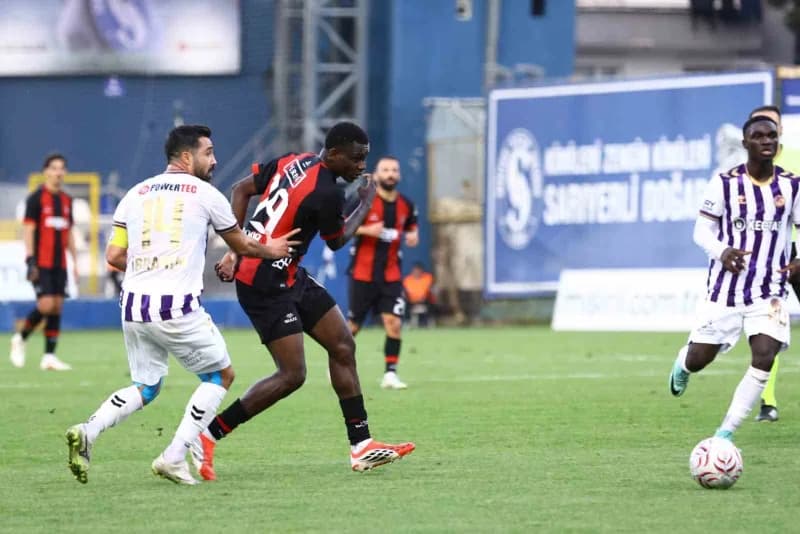 Trendyol 1. Lig’in 11. Haftasında Fatih Karagümrük, konuk ettiği Ankara Keçiörengücü’ne 2-1 mağlup oldu.