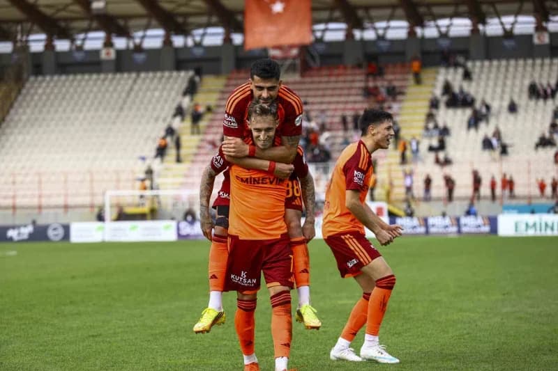 Trendyol 1. Lig’in 12. Haftasında Ümraniyespor, evinde karşılaştığı Sivasspor’u 4-0 mağlup etti.