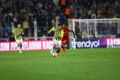 Trendyol Süper Lig: Fenerbahçe: 1 - Göztepe: 0 (İlk yarı)