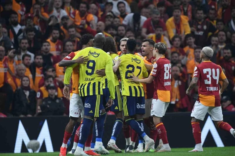 Trendyol Süper Lig’in 9. Haftasında derbide Galatasaray ile Fenerbahçe karşılaşıyor. Mücadelenin ilk