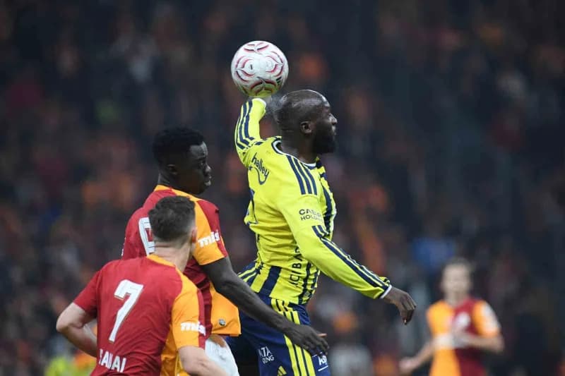 Trendyol Süper Lig’in 9. Haftasında derbide Galatasaray ile Fenerbahçe karşılaşıyor. Mücadelenin ilk