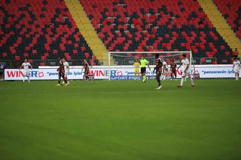 Gaziantep Futbol Kulübü, Trendyol Süper Lig'in 7. Haftasında konuk ettiği Çorum Futbol Kulübü'ne 3-0 mağlup oldu.