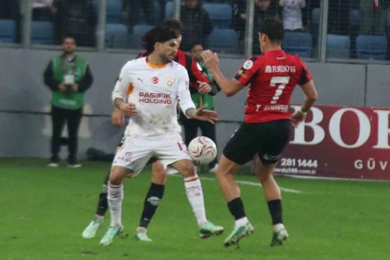 Trendyol Süper Lig’in 8. Haftasında Galatasaray deplasmanda karşılaştığı Gençlerbirliği'ni 1-0'lık skorla mağlup etti.