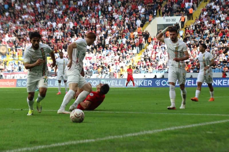 Trendyol Süper Lig'in 7. Haftasında Gençlerbirliği evinde Amed Sportif Faaliyetler ile karşılaşıyor. Müsabakanın ilk yar
